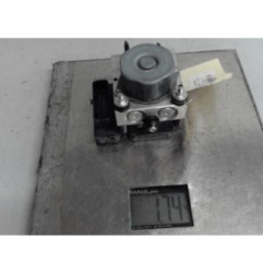 Bloc ABS (freins anti-blocage) TOYOTA AYGO 2 Photo n°4