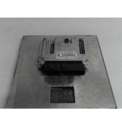 Calculateur moteur AUDI A1 2 Photo n°1
