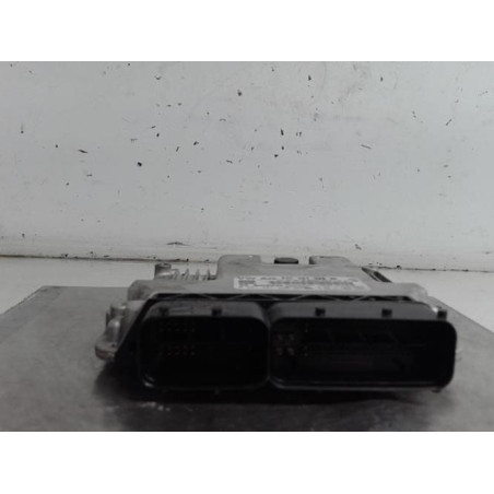 Calculateur moteur AUDI A1 2