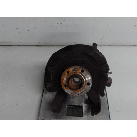 Moyeu avant gauche AUDI A1 2 Photo n°1