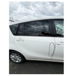 Malle/Hayon arriere TOYOTA VERSO Photo n°9