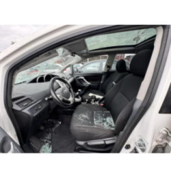 Malle/Hayon arriere TOYOTA VERSO Photo n°11