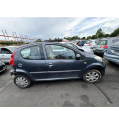 Feu arriere principal gauche (feux) PEUGEOT 107 Photo n°10