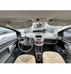 Feu arriere principal gauche (feux) PEUGEOT 107 Photo n°12