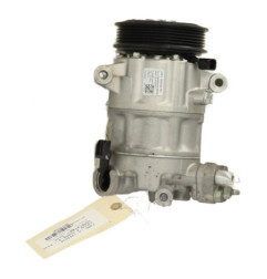 Compresseur clim FORD FOCUS 4 Photo n°5