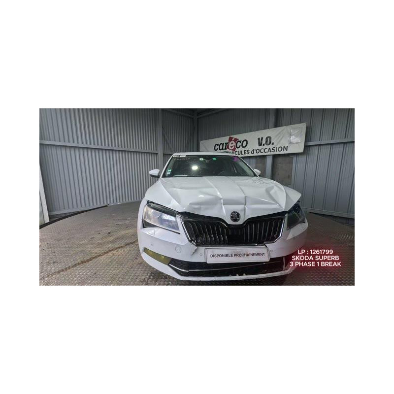 Triangle avant gauche SKODA SUPERB 3