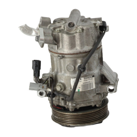 Compresseur clim RENAULT CLIO 5 Photo n°1