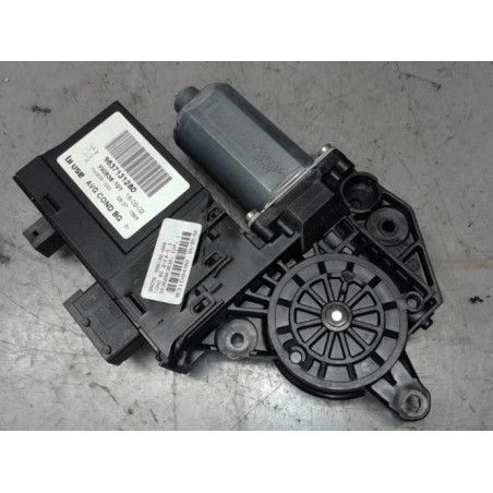 Moteur leve vitre avant gauche PEUGEOT 307 Photo n°1