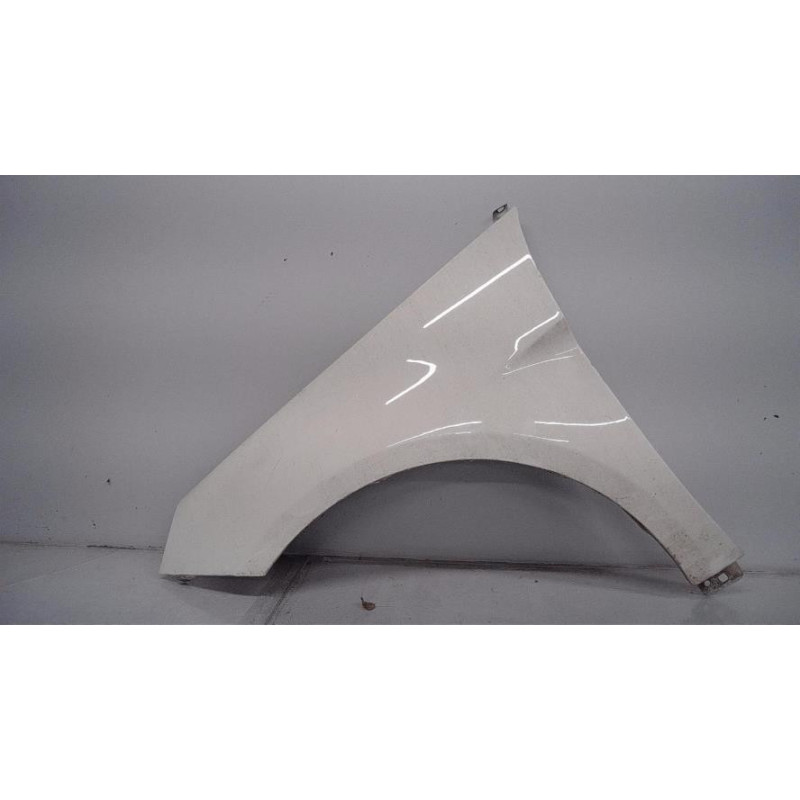 Aile avant gauche MERCEDES CLASSE B 245