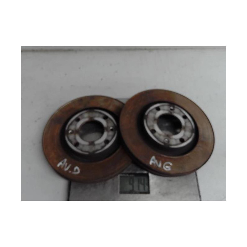 Paire de disques avant (freinage) PEUGEOT 208 2