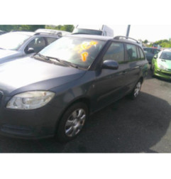 Face avant SKODA FABIA 2 Photo n°6
