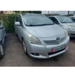 Capot TOYOTA VERSO Photo n°16