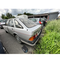 Capot FORD SIERRA Photo n°10