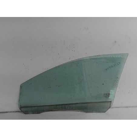 Vitre avant droit FORD FOCUS 2