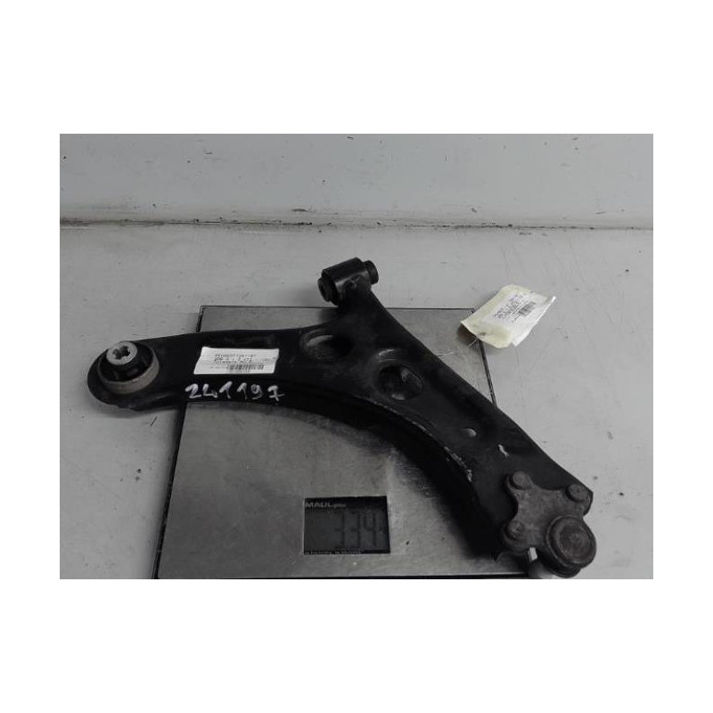 Triangle avant gauche PEUGEOT 208 2