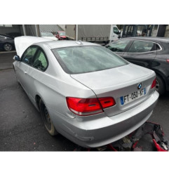 Cache moteur  BMW SERIE 3 E92 Photo n°4