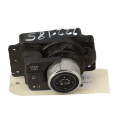 Commande GPS INFINITI Q50 Photo n°1