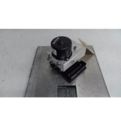 Bloc ABS (freins anti-blocage) MERCEDES CLASSE CLK 209 Photo n°1