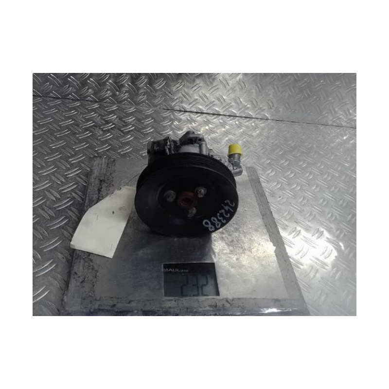 Pompe de direction MERCEDES VITO 638