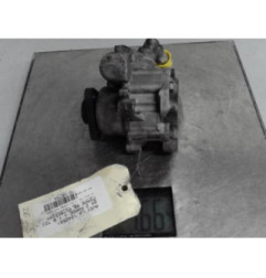 Pompe de direction AUDI A4 2 Photo n°5