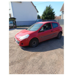 Capot RENAULT CLIO 3 Photo n°1