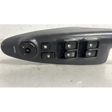 Interrupteur de leve vitre avant gauche HYUNDAI TUCSON 1