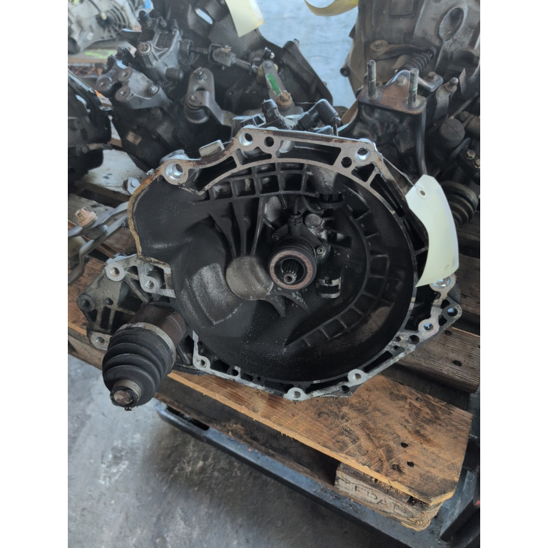 Boite de vitesses OPEL CORSA D
