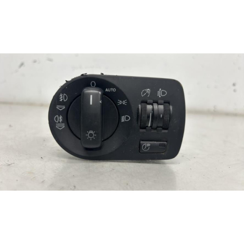 Commande de phare AUDI A3 2