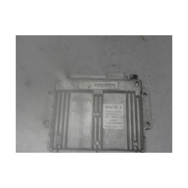 Calculateur moteur RENAULT CLIO 2
