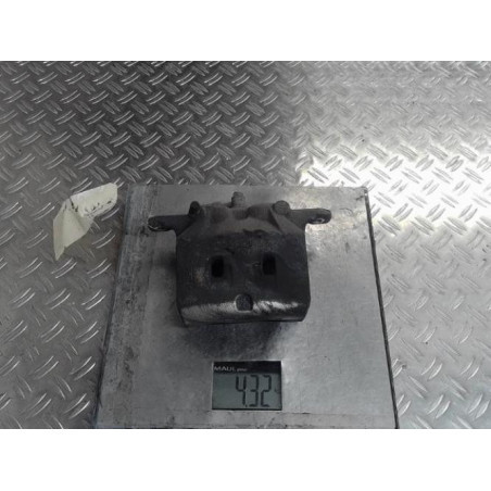 Etrier avant gauche (freinage) INFINITI Q50 Photo n°1