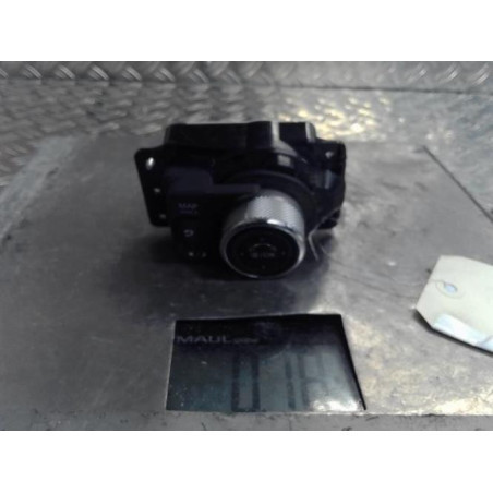 Commande GPS INFINITI Q50 Photo n°1