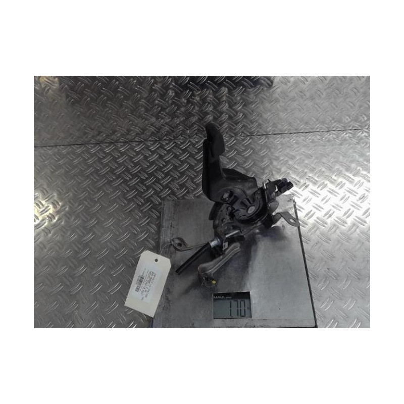 Levier frein à main INFINITI Q50