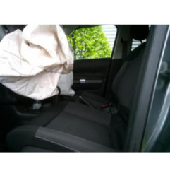 Attache ceinture avant gauche CITROEN C4 CACTUS Photo n°6