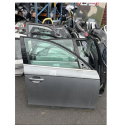 Porte avant droit AUDI A4 3 Photo n°1