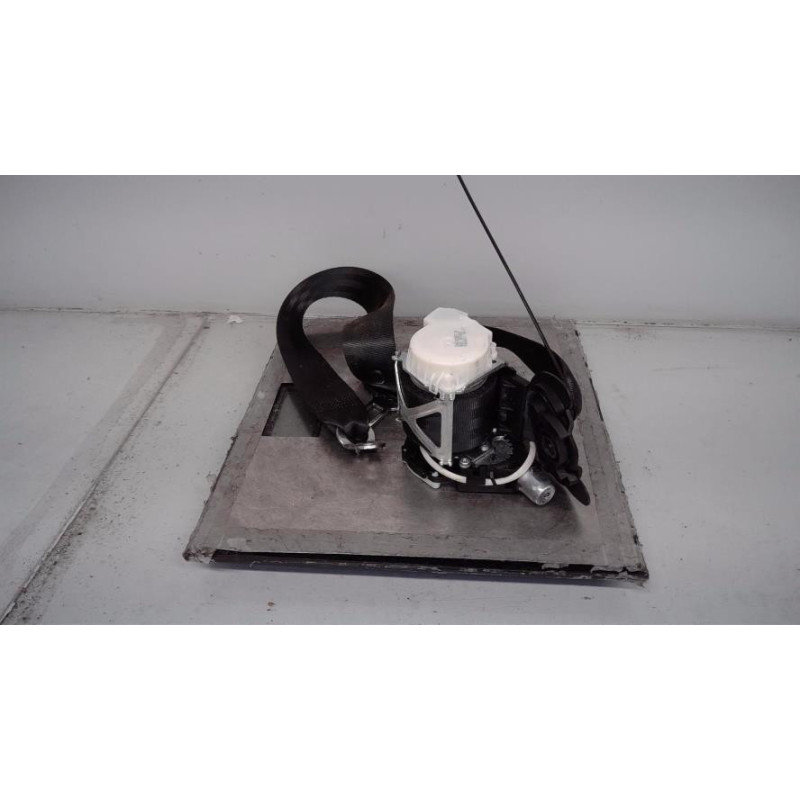 Ceinture avant droit VOLKSWAGEN PASSAT 6