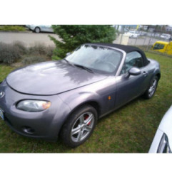 Attache ceinture avant droit MAZDA MX5 3 Photo n°6