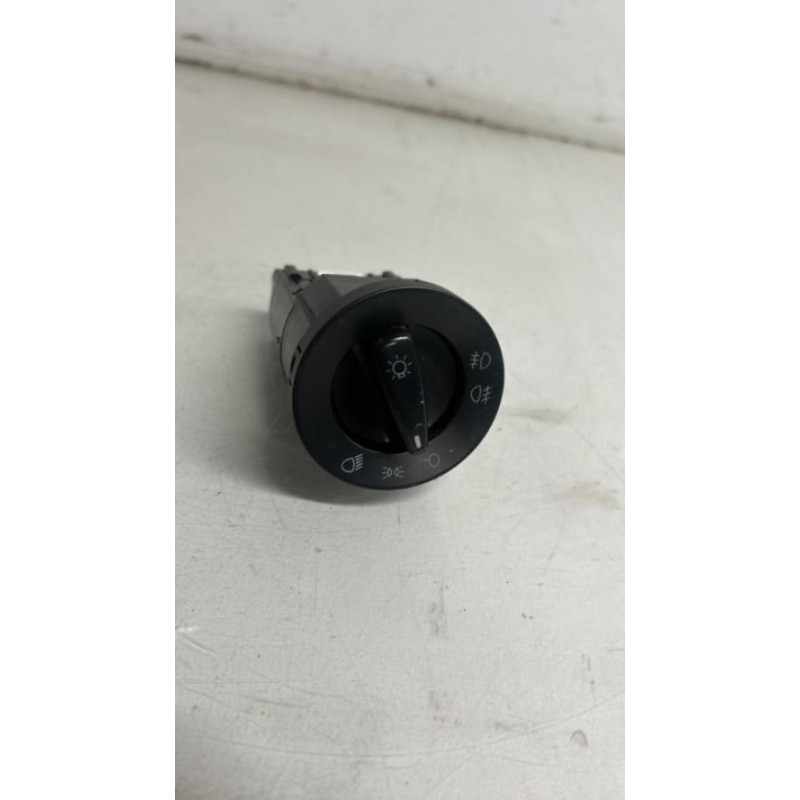 Commande de phare SKODA FABIA 2