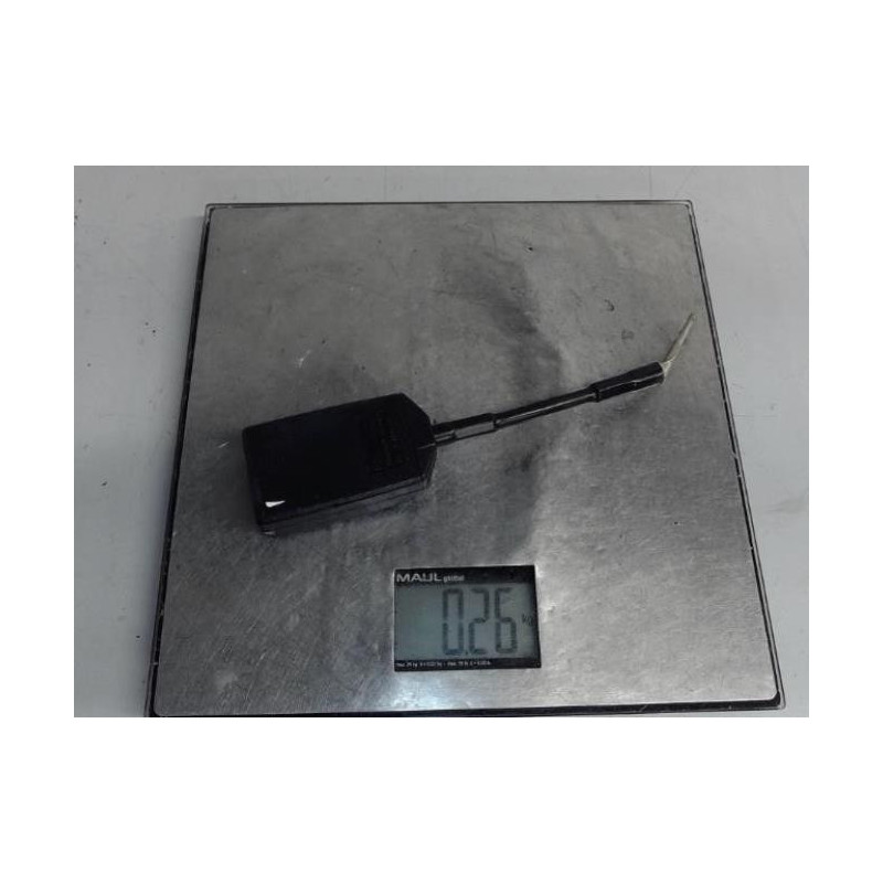 Attache ceinture avant gauche OPEL KADETT D