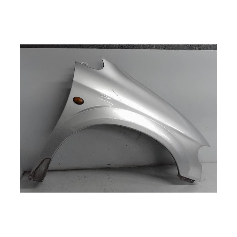 Aile avant droit CHRYSLER GRAND VOYAGER 4