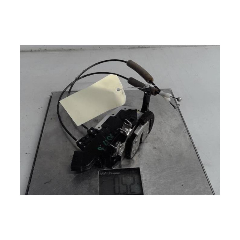 Serrure avant gauche NISSAN JUKE 1