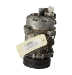 Compresseur clim VOLKSWAGEN GOLF 4 Photo n°4