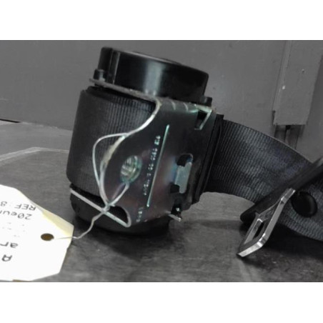 Attache ceinture arriere droit OPEL ASTRA J