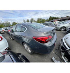 Attache ceinture arriere droit OPEL ASTRA J Photo n°12