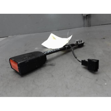 Attache ceinture avant gauche OPEL ASTRA J Photo n°1