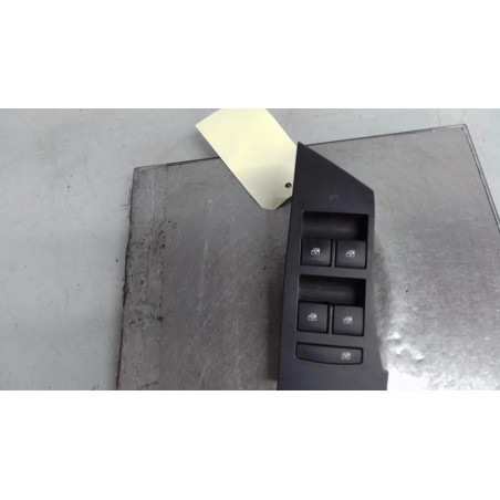 Interrupteur de leve vitre avant gauche OPEL ASTRA J