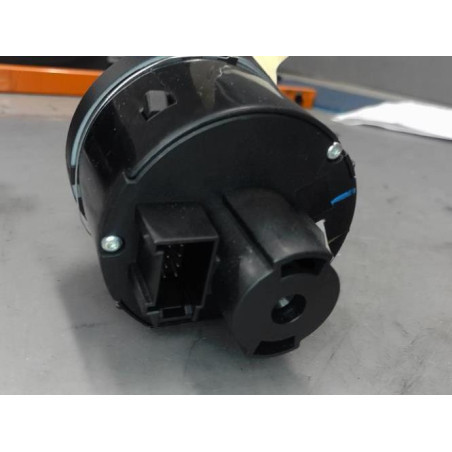 Commande de phare VOLKSWAGEN SCIROCCO 3