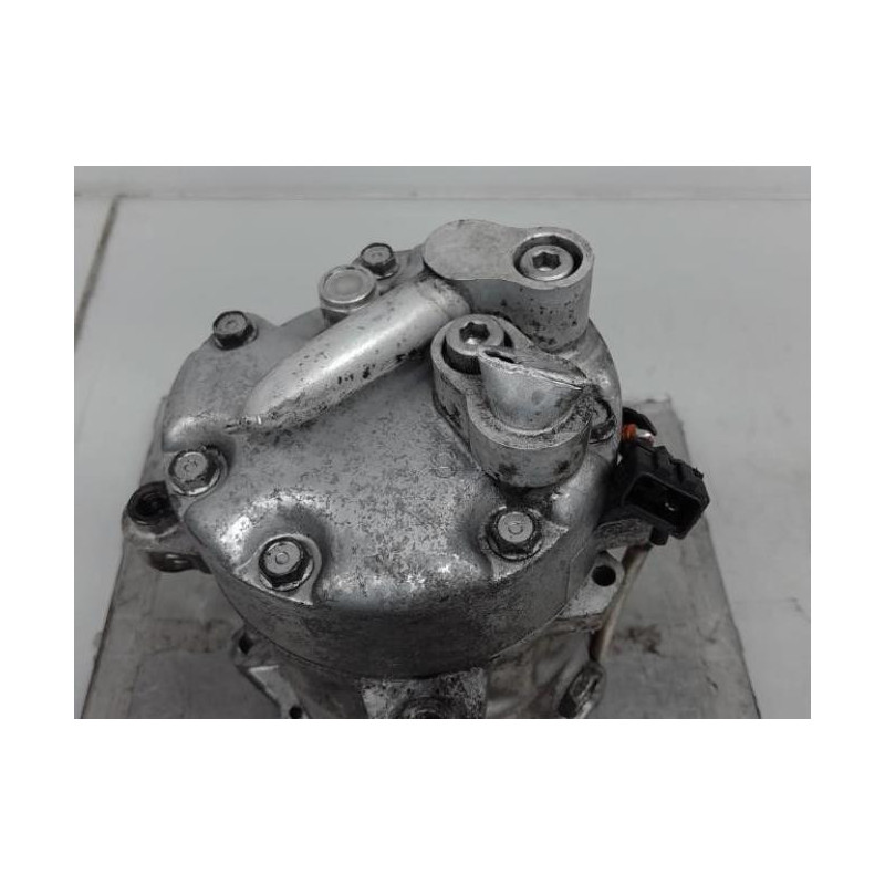 Compresseur clim VOLKSWAGEN GOLF 4