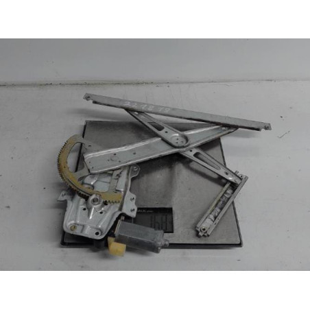 Moteur leve vitre avant droit TOYOTA YARIS 1