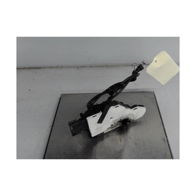 Serrure avant droit PEUGEOT 207