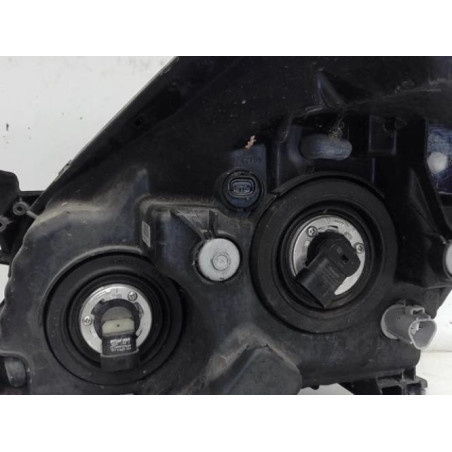 Optique avant principal droit (feux)(phare) TOYOTA COROLLA VERSO 2